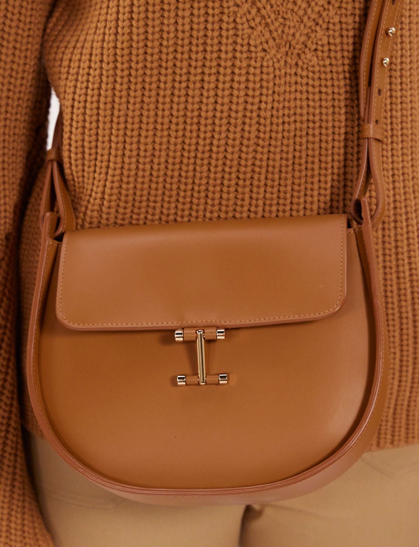 Senda bag camel leather