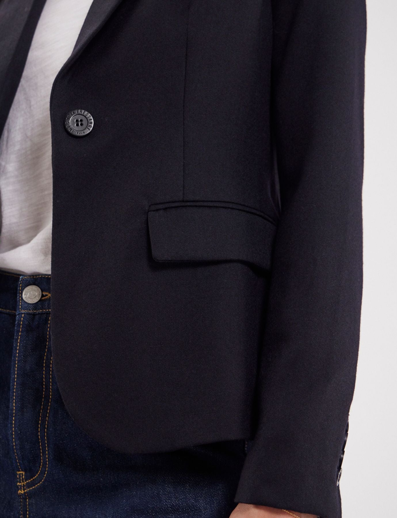Nicoletta navy blue jacket no longer in use